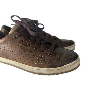 TAOS Freedom Sneakers Women's Size 9.5 Brown Leather FRE-12810 13112